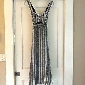 Gorgeous BCBG Max Azria linen midi sundress, ladies size 2